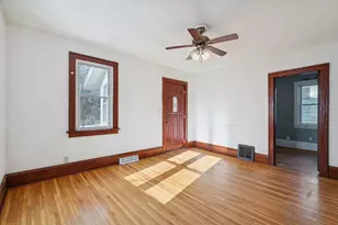 802 Howell Street N, Saint Paul, MN 55104 - Photo 8