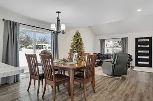 310 Maple Dr, Spring Grove, MN 55974 - Photo 4