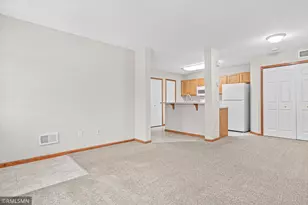 6983 21st St N, Oakdale, MN 55128 - Photo 4