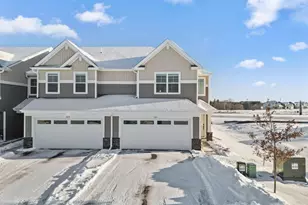 985 Annagaire Curv, Rosemount, MN 55068 - Photo 2
