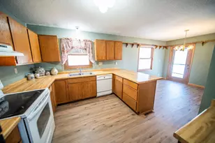 911 Main Street N, Stewartville, MN 55976 - Photo 14