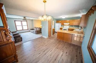 911 Main Street N, Stewartville, MN 55976 - Photo 10