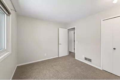 4339 Buckingham Court #1106, Vadnais Heights, MN 55127 - Photo 16