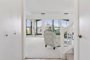 1201 Yale Pl, Minneapolis, MN 55403 - Photo 2