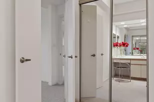 1201 Yale Pl, Minneapolis, MN 55403 - Photo 26