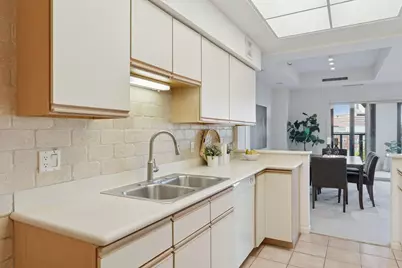 1201 Yale Place #403, Minneapolis, MN 55403 - Photo 12