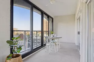 1201 Yale Pl, Minneapolis, MN 55403 - Photo 16