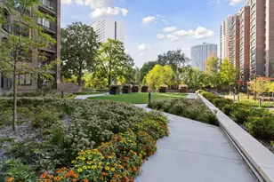 1201 Yale Pl, Minneapolis, MN 55403 - Photo 66