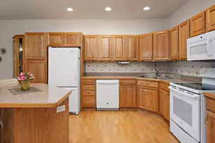 9165 Comstock Ln N, Maple Grove, MN 55311 - Photo 8