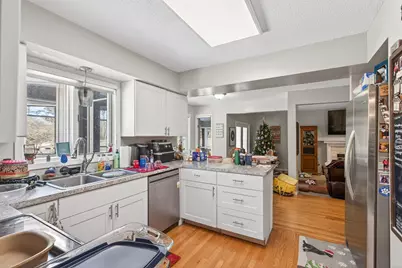 7001 Beacon Circle, Eden Prairie, MN 55346 - Photo 8