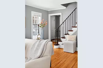 1589 Hillcrest Avenue, Saint Paul, MN 55116 - Photo 2