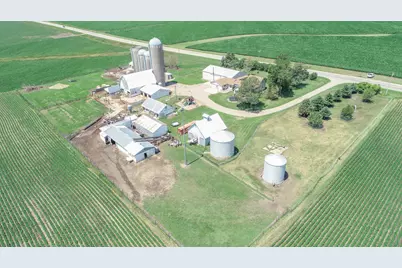 270 31st Street, Hills, MN 56138 - Photo 10