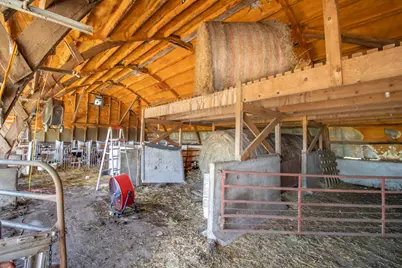 270 31st Street, Hills, MN 56138 - Photo 24