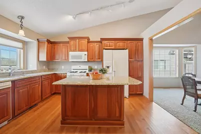 21378 Hytrail Circle, Lakeville, MN 55044 - Photo 18