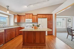 21378 Hytrail Cir, Lakeville, MN 55044 - Photo 18