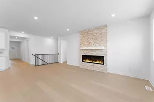 13267 Hupp Ct NE, Blaine, MN 55449 - Photo 10