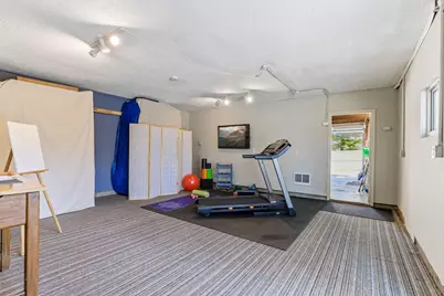 8556 Hiawatha Avenue, Eden Prairie, MN 55347 - Photo 32