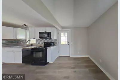 305 S Hill Avenue, Ogilvie, MN 56358 - Photo 6