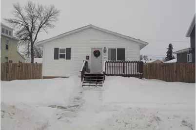 120 N 2nd Avenue N, Wahpeton,  58075 - Photo 34