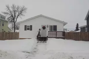 120 N 2nd Ave N, Wahpeton,  58075 - Photo 34