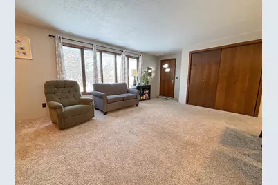 13 N Court Street, Morris, MN 56267 - Photo 14