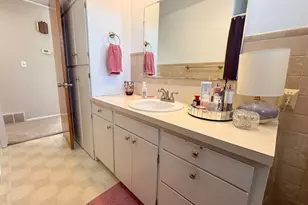 13 N Court St, Morris, MN 56267 - Photo 22