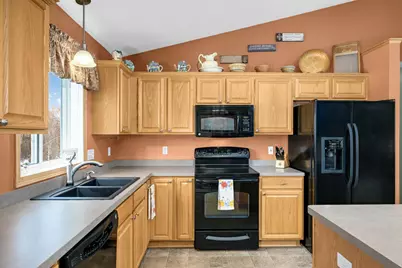 601 Dillon Avenue N, Montrose, MN 55363 - Photo 10