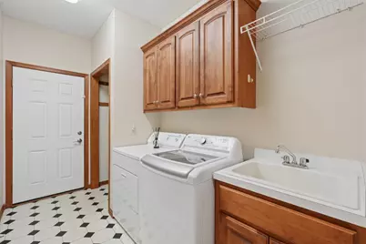 263 Wentworth Avenue E, West Saint Paul, MN 55118 - Photo 18