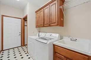 263 Wentworth Ave E, West Saint Paul, MN 55118 - Photo 18