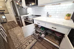 2234 Gateway Curv, North Saint Paul, MN 55109 - Photo 10