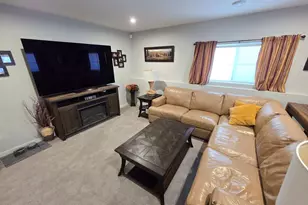 2234 Gateway Curv, North Saint Paul, MN 55109 - Photo 38