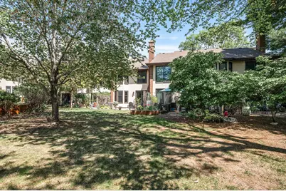 1940 Dupont Avenue S, Minneapolis, MN 55403 - Photo 28