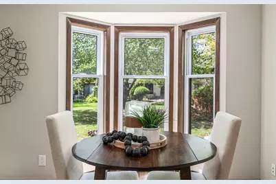 1940 Dupont Avenue S, Minneapolis, MN 55403 - Photo 10