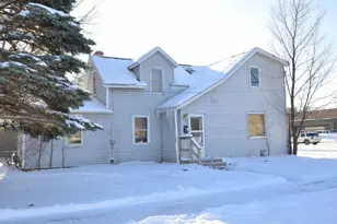 312 2nd St W, Park Rapids, MN 56470 - Photo 2