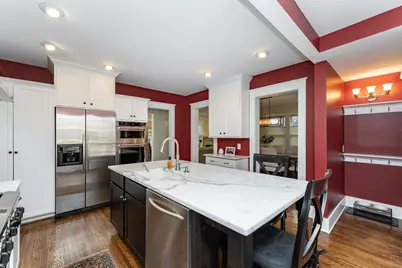 811 6th Street SW, Rochester, MN 55902 - Photo 12