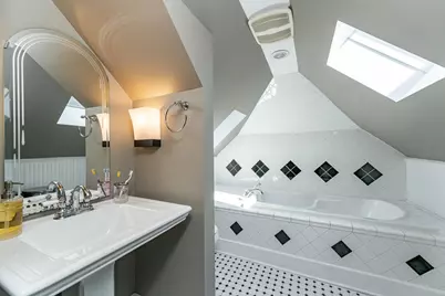 811 6th Street SW, Rochester, MN 55902 - Photo 32