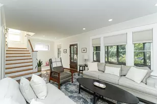 811 6th St SW, Rochester, MN 55902 - Photo 6