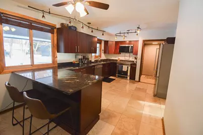 1410 Folwell Drive SW, Rochester, MN 55902 - Photo 6