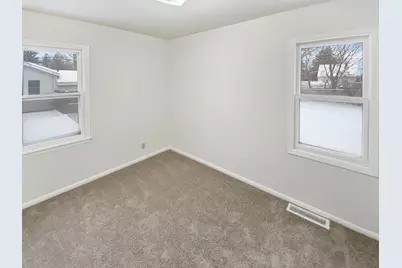 9211 Bryant Avenue S, Bloomington, MN 55420 - Photo 10