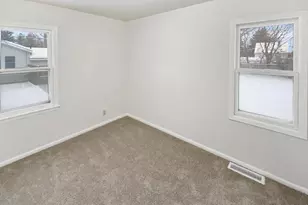 9211 Bryant Ave S, Bloomington, MN 55420 - Photo 10