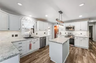 629 Olson Ave, Windom, MN 56101 - Photo 8