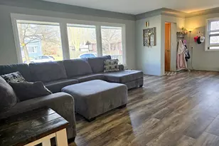 629 Olson Ave, Windom, MN 56101 - Photo 4