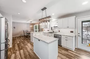 629 Olson Ave, Windom, MN 56101 - Photo 6