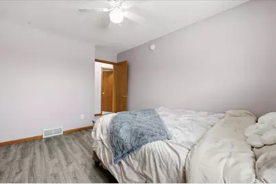 727 Garden Place, Sauk Rapids, MN 56379 - Photo 32