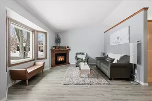 727 Garden Pl, Sauk Rapids, MN 56379 - Photo 10