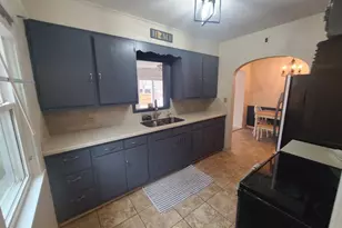 710 E 5th St, Redwood Falls, MN 56283 - Photo 2