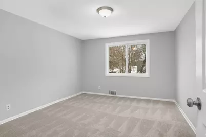 4533 Welcome Avenue N, Crystal, MN 55422 - Photo 14