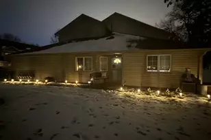 810 98th Ave NW, Coon Rapids, MN 55433 - Photo 2