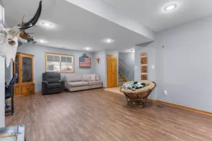 807 5th Ave NW, Dodge Center, MN 55927 - Photo 18