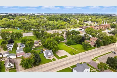 330 S Oak Avenue, Owatonna, MN 55060 - Photo 1